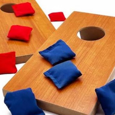 Ligue de cornhole tous les mardis de 18h à 22h du 15 septembre au 15 décembre 2026. Bienvenue à tous !